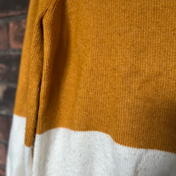 Two-Toned Mock Neck Sweater, size Medium - Picture 3 of 3